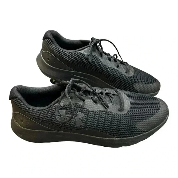 Under Armour Men's Surge 3 Running shoes black, Size 15, LIKE NEW - Picture 1 of 8